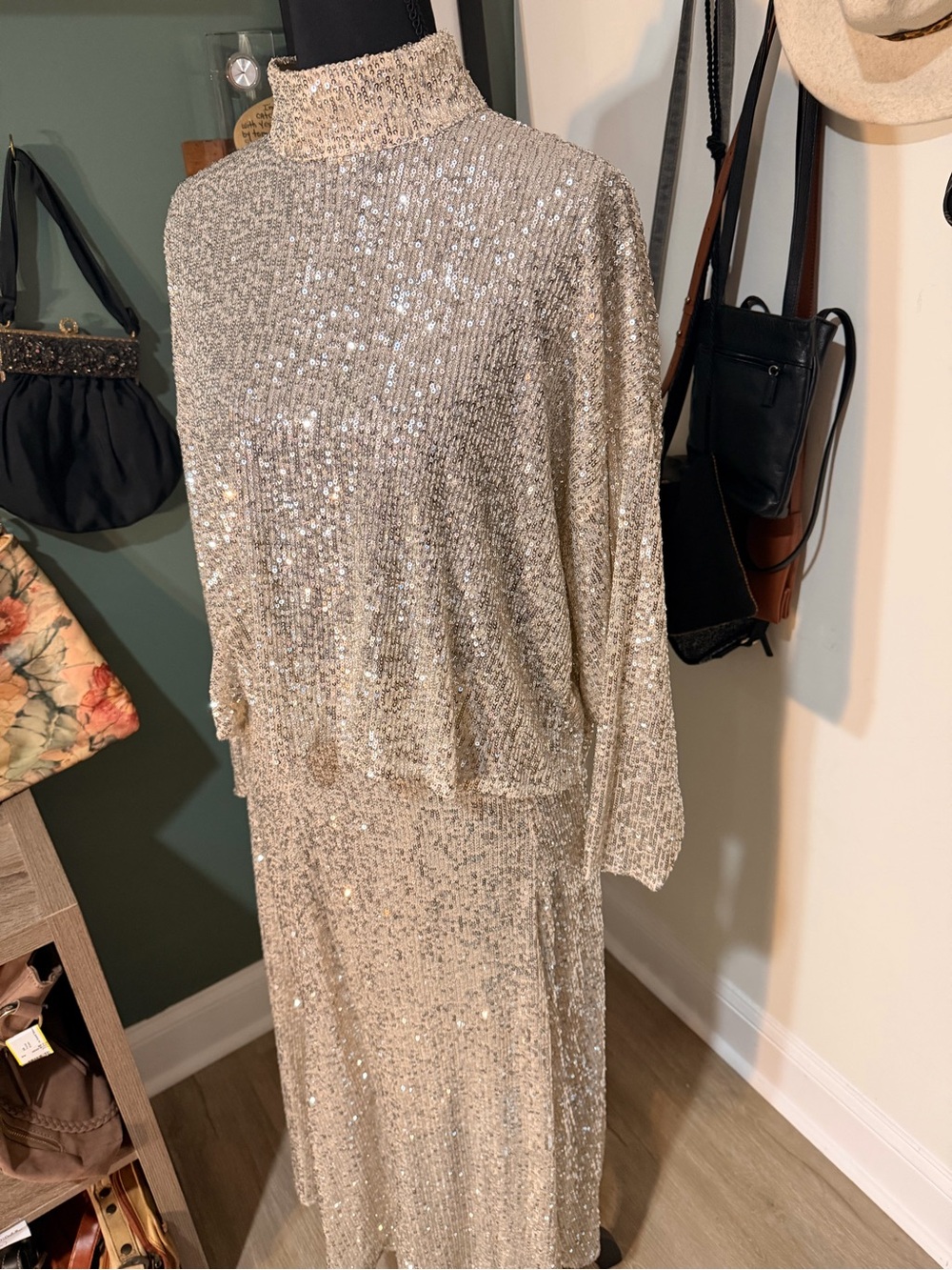 H&M Silver Sequin Maxi Skirt & Top Size 4 Long Sleeve Mock Neck Open Back Glam - Picture 4 of 6